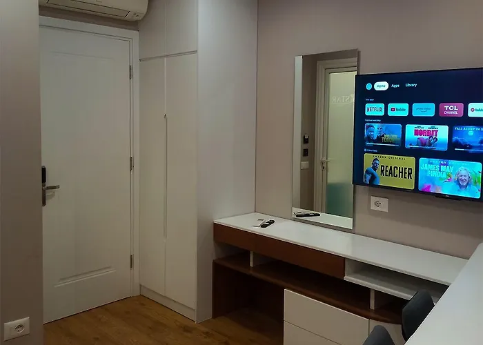 Star Hotel Yzberishti