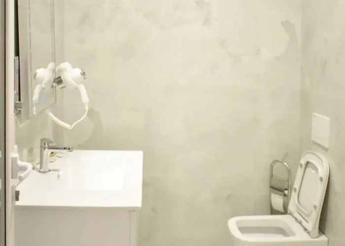 Star Astir Yzberishti